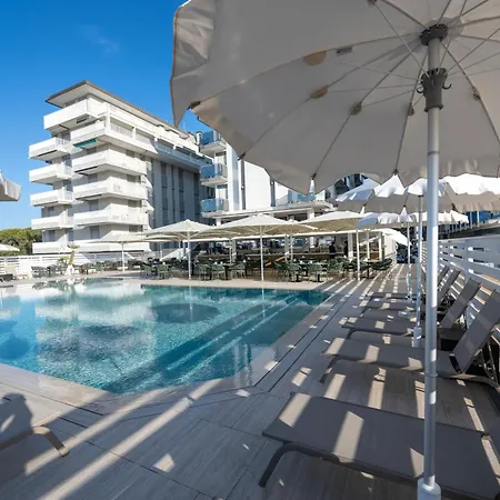 Byron Bellavista فندق 4*