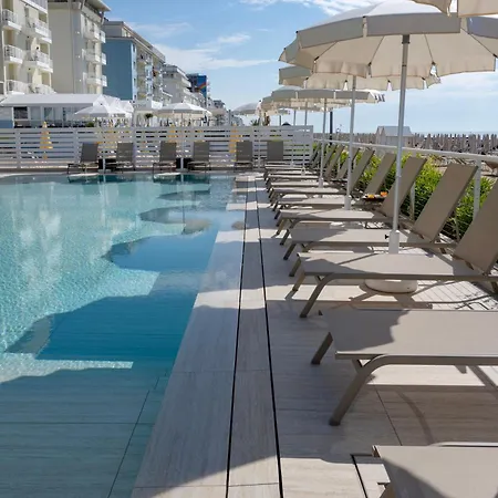 فندق Byron Bellavista 4*